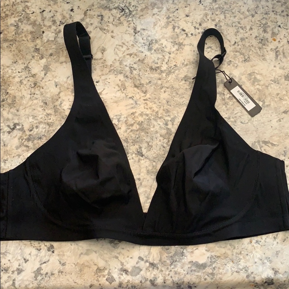 COPY - SKIMS Naked Bralette